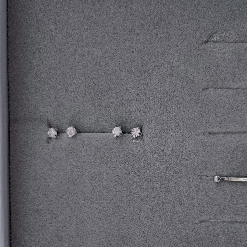 2 pairs of earrings 925 sterling silver!!